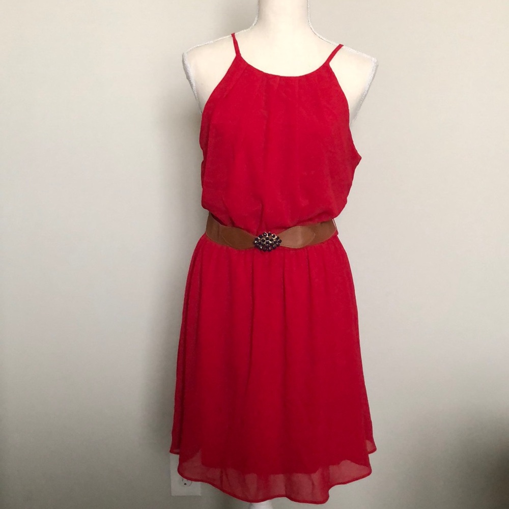 Red dress - Picture 3 of 4